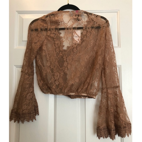 Sheer, lace top - Picture 2 of 3